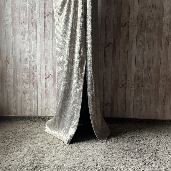 𝅺connected Apparel Silver Dress - Picture 4 of 9